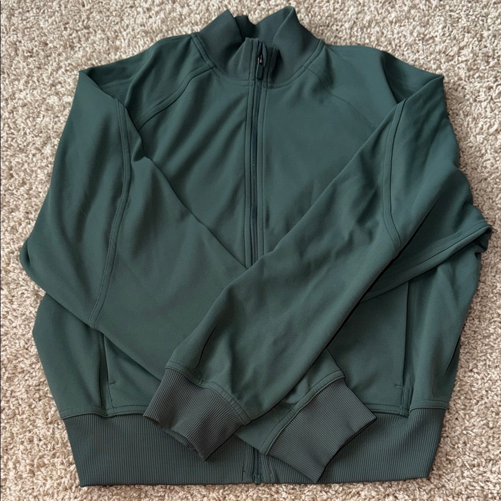 Lululemon track jacket! - Picture 5 of 8